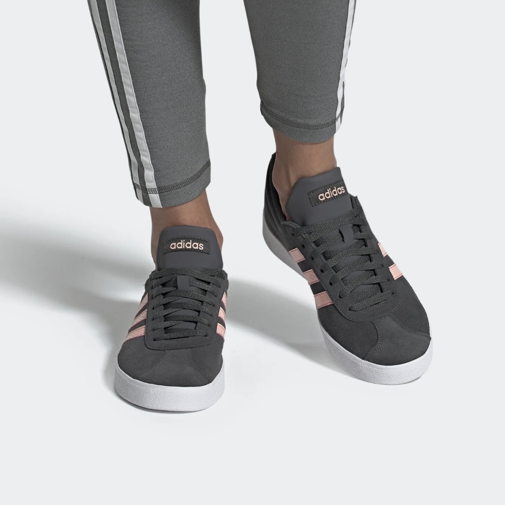 Adidas Womens Low Top Casual Gray & Pink Shoes - Picture 6 of 7